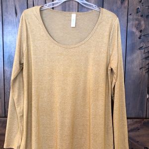 NWT - LuLaRoe Lynnae - Heathered Mustard - M